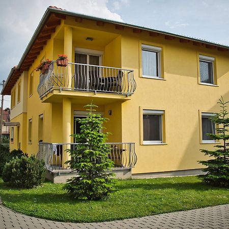 Bodo Park Apartment Heviz Exterior photo