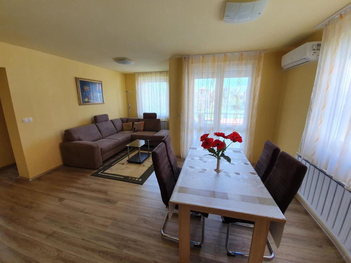 Bodo Park Apartment Heviz Exterior photo