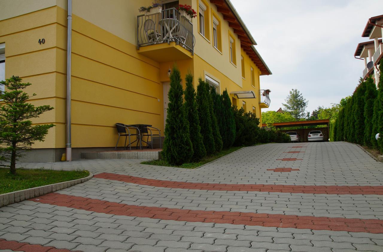 Bodo Park Apartment Heviz Exterior photo